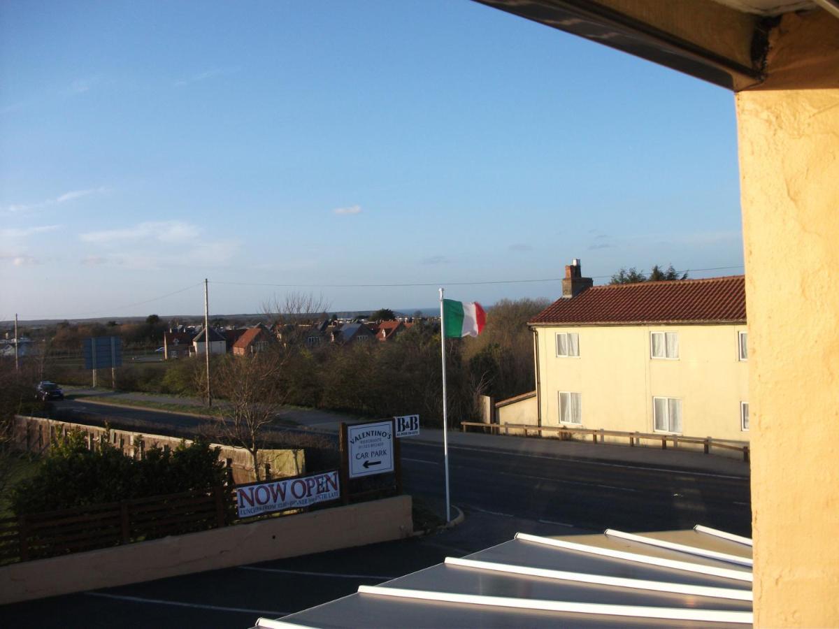 Valentino's Hotel Filey Esterno foto