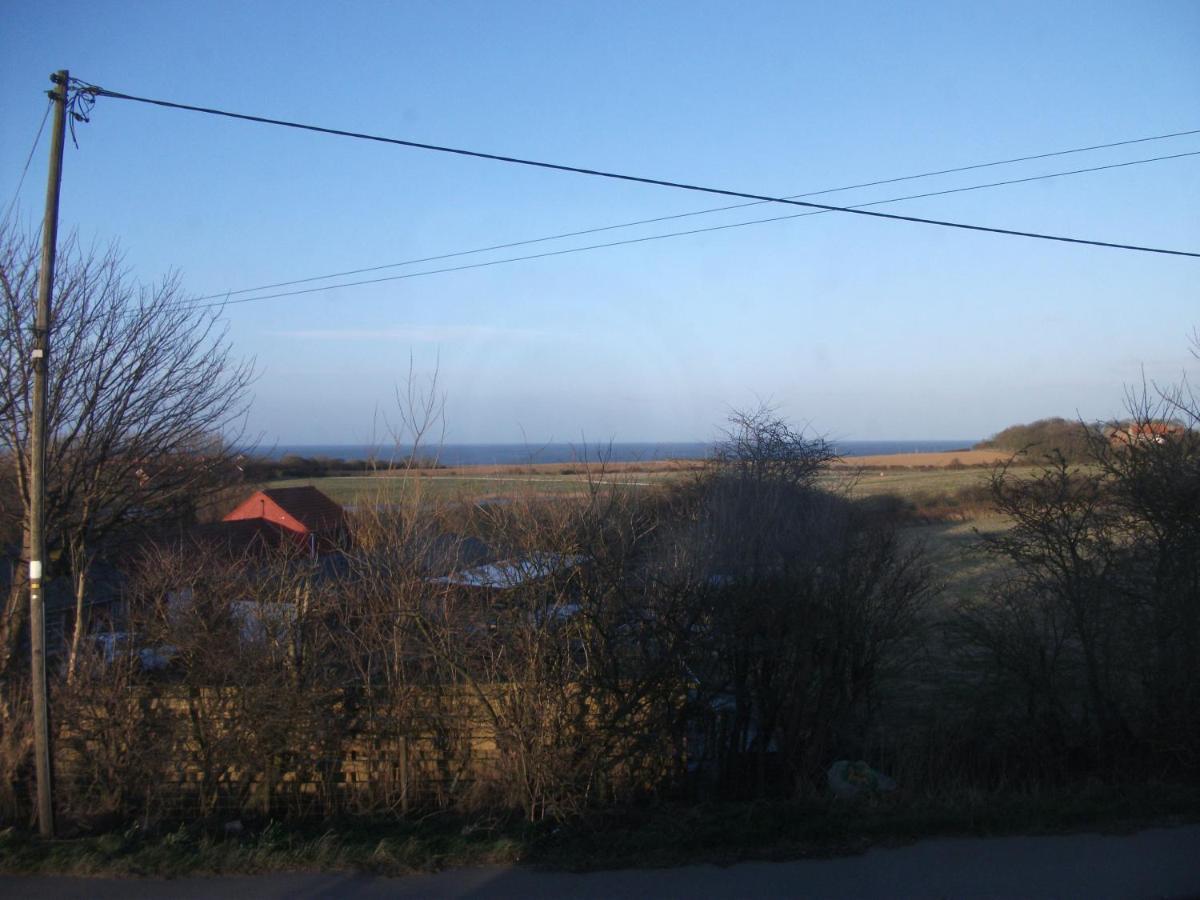 Valentino's Hotel Filey Esterno foto